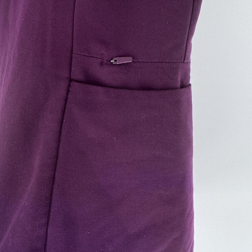 FIGS Scrub Top Womens Medium Purple V-Neck Short Sleeve Pockets Nursing‎ Medical - Picture 5 of 11